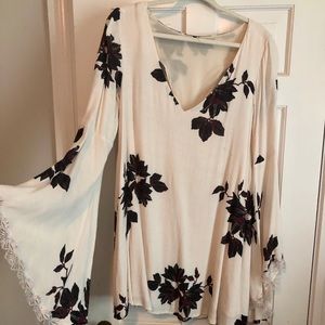 Floral Bell-sleeve Mini